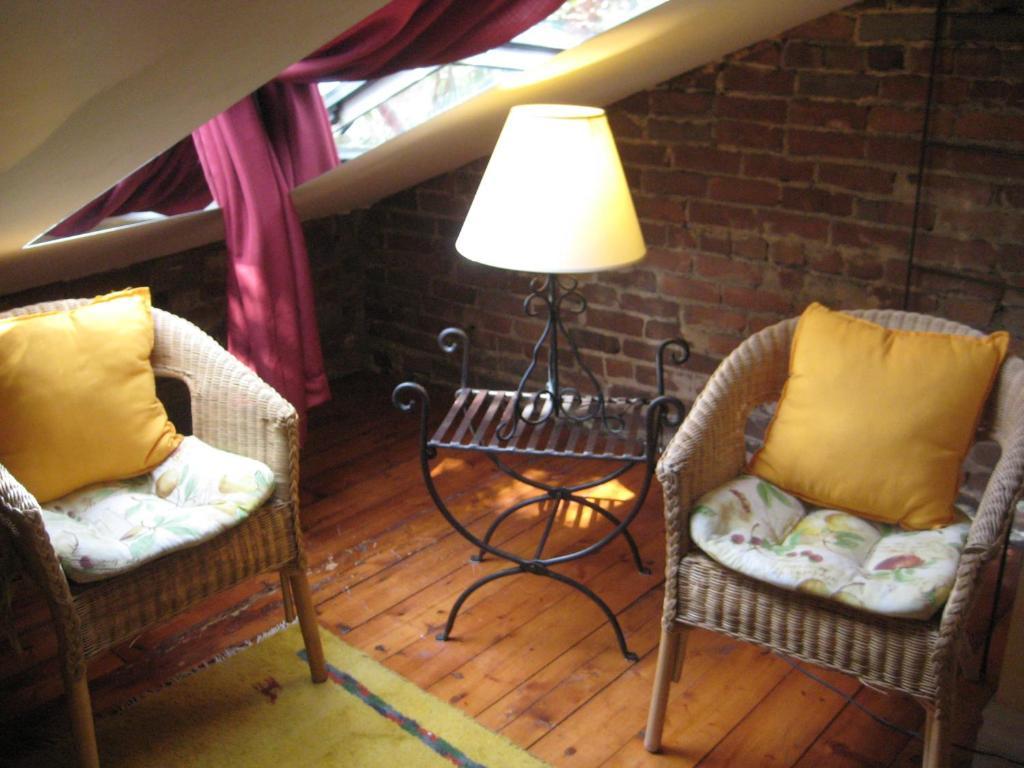 Auberge Bonsecours Montreal Room photo