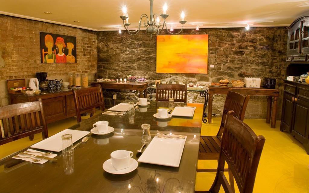 Auberge Bonsecours Montreal Room photo